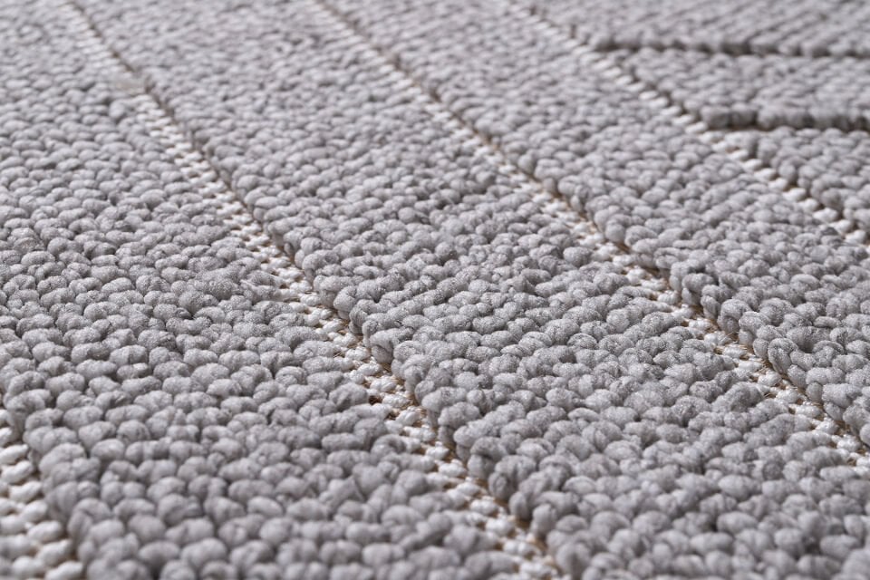 سجادة كارينا للديكور 8360 جرام باللون الرمادي والأبيض
